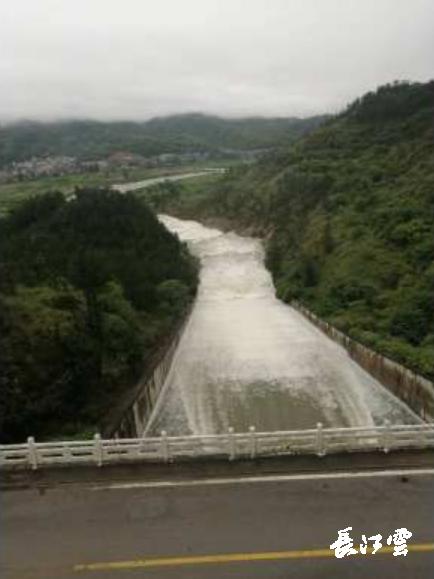 长江湖北段各站点水位全线上涨 湖北680座水库超汛限水位