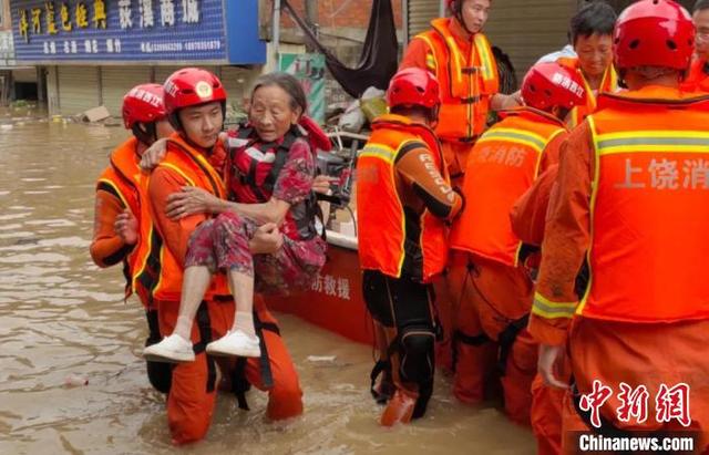洪涝致江西473.2万人受灾 中国最大淡水湖将发生流域性大洪水