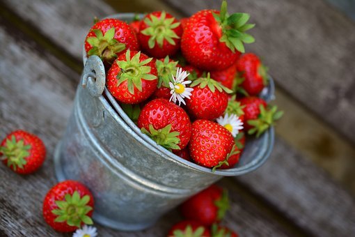 草莓种植户知道草莓的这几种加工方法，增加收益是理所当然的事